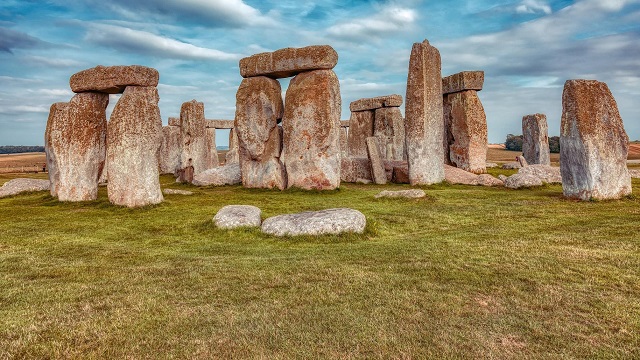 Stonehenge: Pět teorií o skutečném významu