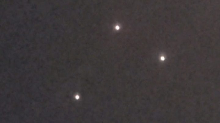 Trojúhelníkové UFO nad Thornhill, Ontario