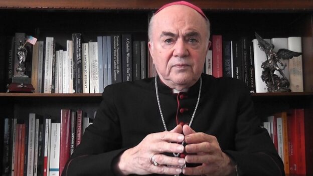 Arcibiskup Vigano varuje americký lid