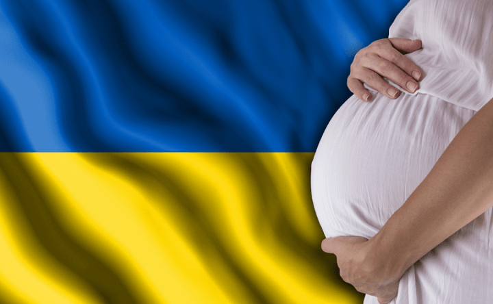 EU se snaží donutit Polsko a Maďarsko, aby prováděly potraty ukrajinským uprchlíkům