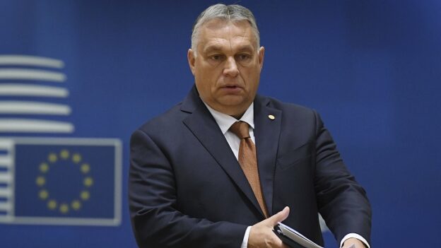 Maďarsko oznámilo veto ropného embarga