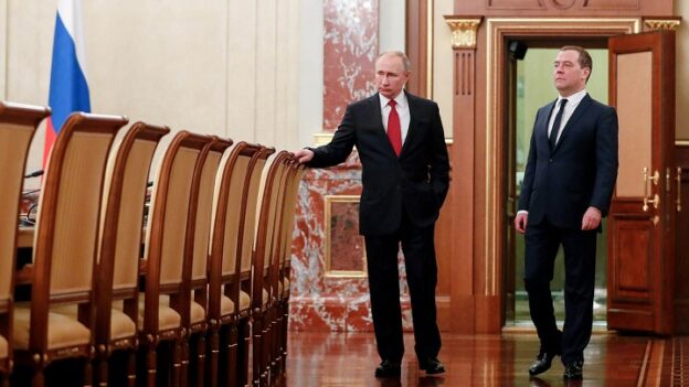 Dmitrij Medveděv: Krym je navždy ruský a jakýkoli krok NATO na něm vyvolá 3. světovou válku