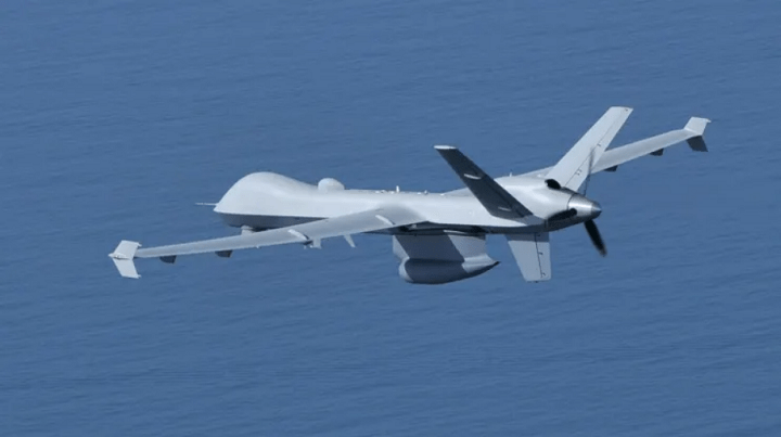 Dron MQ-9