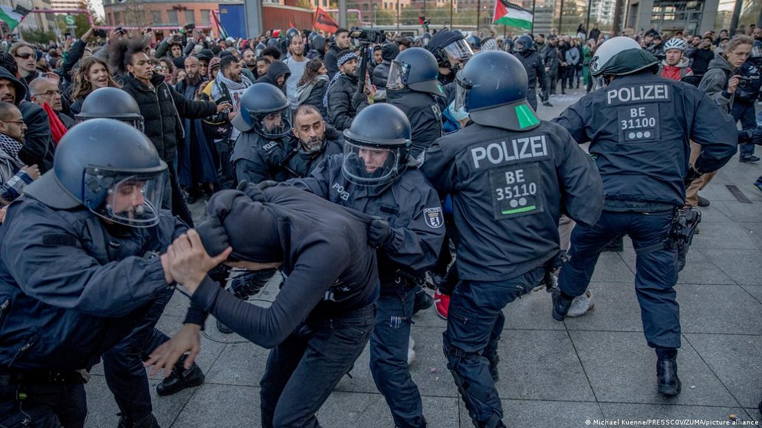 Německo dnes používá proti příznivcům Palestiny v Berlíně stejnou nacistickou taktiku, jaká byla používána proti Židům v nacistickém Německu