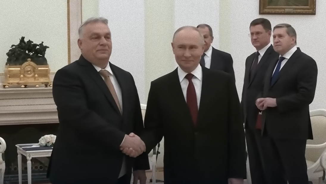 Zatímco EU prosazuje sankce, Orbán v Moskvě hovoří o míru a energetické spolupráci